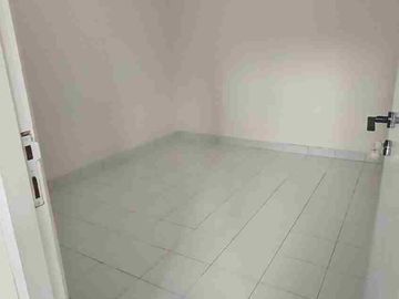 DIJUAL CEPAT RUMAH di SERPONG GARDEN 1  cluster GREEN RIVER Harga Nego.