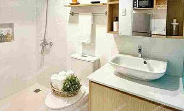condo unit near university belt