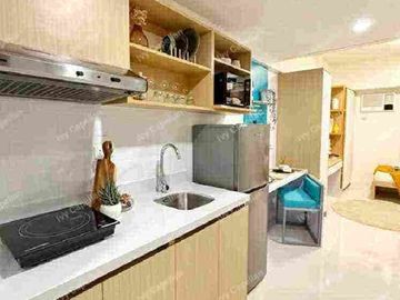condo unit near university belt