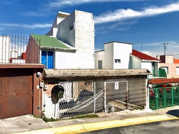 VENTA CASA: P.º de Italia 87, Lomas Verdes 3ra Secc, 53125 Naucalpan de Juárez, Méx