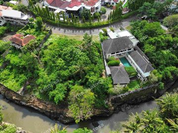 Tanah Seseh Greenlot Munggu one gate system riverfront