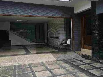 Di Jual Rumah Mewah 3 Lantai dan Siap Huni di Rawamangun Jakarta Timur