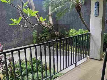 Di Jual Rumah Mewah 3 Lantai dan Siap Huni di Rawamangun Jakarta Timur