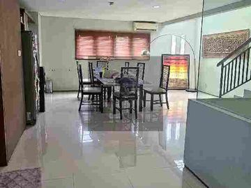 Di Jual Rumah Mewah 3 Lantai dan Siap Huni di Rawamangun Jakarta Timur