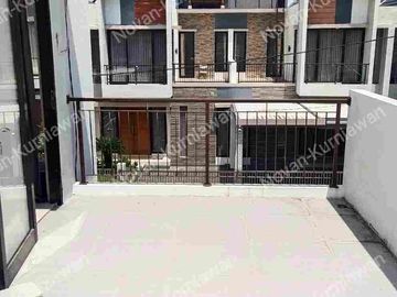 RUMAH 2 LANTAI RASA VILLA VIEW GUNUNG PACET MOJOKERTO