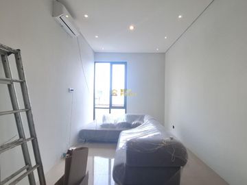 RUMAH BARU, 2 LANTAI, 8 MENIT BANDARA ADI SUCIPTO