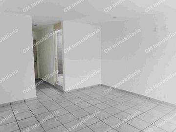 Casa en VENTA a 100 mts de la carretera 57 ( Poza Real ) Excelente opción