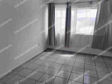 Casa en VENTA a 100 mts de la carretera 57 ( Poza Real ) Excelente opción