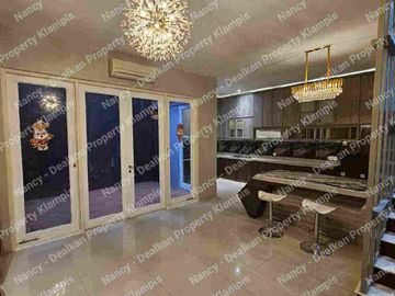 Rumah Pantai Mentari dijual siap huni (full furnish)