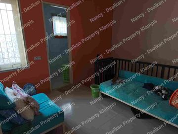 Rumah Pakuwon City dijual cepat siap huni