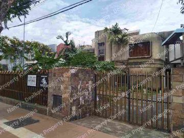Rumah Hitung Tanah Nol Jalan Raya Darmo dijual cepat
