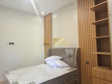 RUMAH MEWAH 2 LANTAI SIAP HUNI DI PURWOMARTANI, SLEMAN