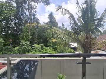 RUMAH MEWAH 2 LANTAI SIAP HUNI DI PURWOMARTANI, SLEMAN