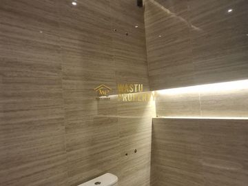 RUMAH MEWAH 2 LANTAI SIAP HUNI DI PURWOMARTANI, SLEMAN