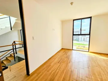 Casa en Condominio en Fracc. Acacia, Zibatá, Queretáro