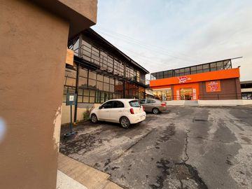 Renta Local Comercial en Plaza Comercial Fraccionamiento El Fortin