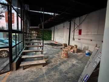 Renta Local Comercial en Plaza Comercial Fraccionamiento El Fortin
