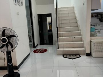 Jual Cepat Cluster Aralia L8 Rumah Siap Huni 2 Lantai Ada Pagar Pengaman Hanya 1,950 M-an dI Harapan Indah 028