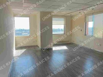 ESPACIO COMERCIAL de 100 m2 PARA NEGOCIO U OFICINA PLAZA SAN JUAN