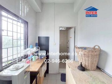 Commercial building, 5 floors, 37 sq m., commercial building, Soi Thetsaban Rangsan Nuea Soi 2, near Bon Marche Market Park, Prachachuen Road, Soi The