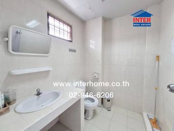 Commercial building, 5 floors, 37 sq m., commercial building, Soi Thetsaban Rangsan Nuea Soi 2, near Bon Marche Market Park, Prachachuen Road, Soi The