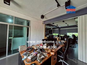 Commercial building, 5 floors, 37 sq m., commercial building, Soi Thetsaban Rangsan Nuea Soi 2, near Bon Marche Market Park, Prachachuen Road, Soi The