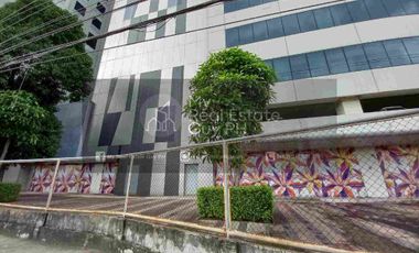 Ground floor for Rent along Lawton Ave. Mckinley West Taguig