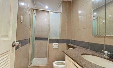 Easton Place in Salcedo Village Makati City 2 Bedroom FOR SALE
