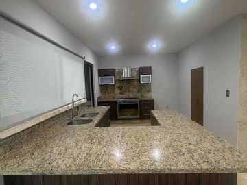 Casa en Renta , en Lomas punta del este , Punta Peñasco