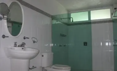 NO ARRIESGUES TU INVERSIÓN: CASA ADJUDICADA CON ENTREGA LEGAL, CORTA Y 100% GARANTIZADA! 🏡 Tu nueva vida en Fraccionamiento San Ángel, Villahermosa.