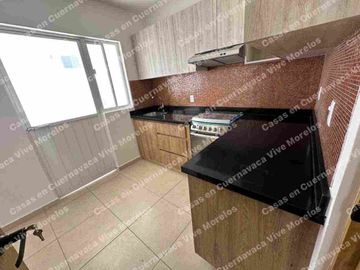 CASA NUEVA EN RENTA EN CONDOMINIO 6 CASAS CENTRO SUR DE CUERNA