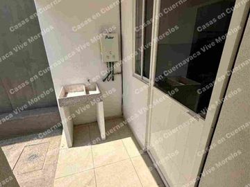 CASA NUEVA EN RENTA EN CONDOMINIO 6 CASAS CENTRO SUR DE CUERNA