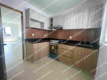 CASA NUEVA EN RENTA EN CONDOMINIO 6 CASAS CENTRO SUR DE CUERNA