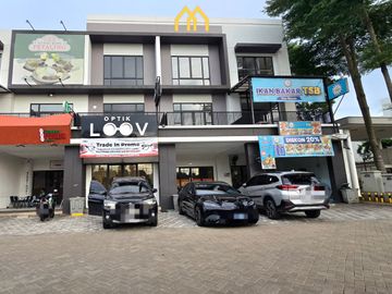 Dijual Cepat Ruko Siap Pakai Lokasi Premiun sudah Ramai Downtown Drive Summarcon Serpong
