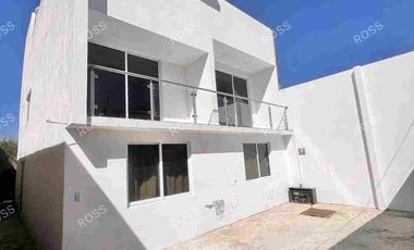 Linda casa  amplia 6 recámaras Colonia  Patrimonio.  Casa grande,   con ampliación segundo y tercer nivel.