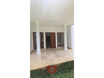 Rumah Mewah Lokasi Strategis di Permata Hijau, Jakarta Selatan