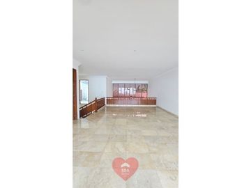 Rumah Mewah Lokasi Strategis di Permata Hijau, Jakarta Selatan