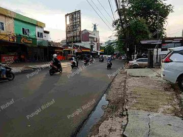Dijual Ruko Aktif 3 Lantai Strategis di Jalan Utama Masuk Kawasan Bintaro - Jakarta Selatan