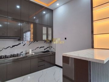 Rumah Cantik 2 Lantai Mewah Dalam Cluster di Kalasan Sleman