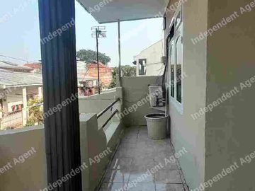 Rumah 2 Lantai di Mustikajaya Bekasi Timur