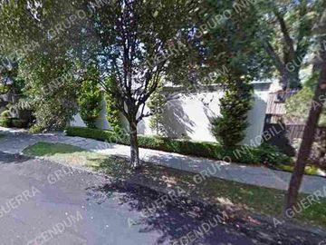 SE VENDE EXCELENTE CASA EN LOMAS DE CHAPULTEPEC MIGUEL HIDALGO,CDMX,EXCLUSIVIDAD..