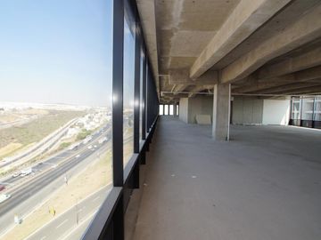 Venta Oficinas en Quéretaro sobre carretera México-Querétaro