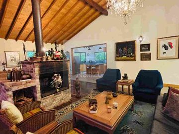 Casa Campestre en Parcelación cerrada El Retiro se acepta permuta en parte de pago