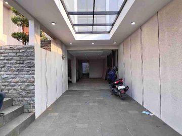 Rumah Cocok Untuk Kantor Atau Hunian Akses Jalan Utama Dijagakarsa Jakarta Selatan