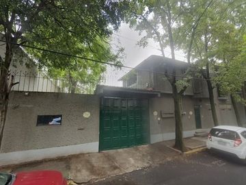 Casa de dos niveles en venta en tlalpan cdmx