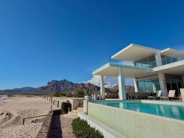 RESIDENCIA FRENTE A MAR- PUESTA DEL SOL EN SAN CARLOS