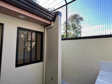 Modern Elegant Townhouse for Sale in Las pinas Brandnew with Amenities-MD