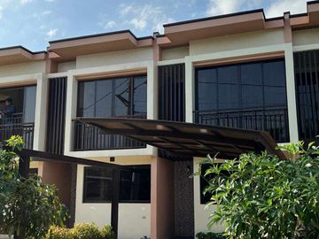 2Storey 3Bedrooms Townhouse for Sale in very near SM Southmall Las pinas-MD