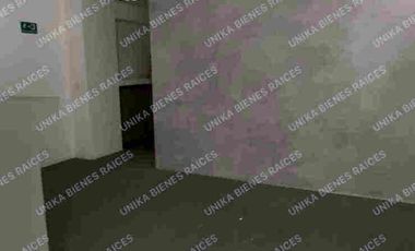 OFICINA DE 95m2 CON CUBÍCULOS PRIVADOS Y RECEPCIÓN DENTRO DE EDIFICIO CORPORATIVO