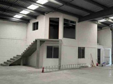 RENTA DE BODEGA UBICADA EN ZONA INDUSTRIAL AL SALTILLO, COAH. 1200m2